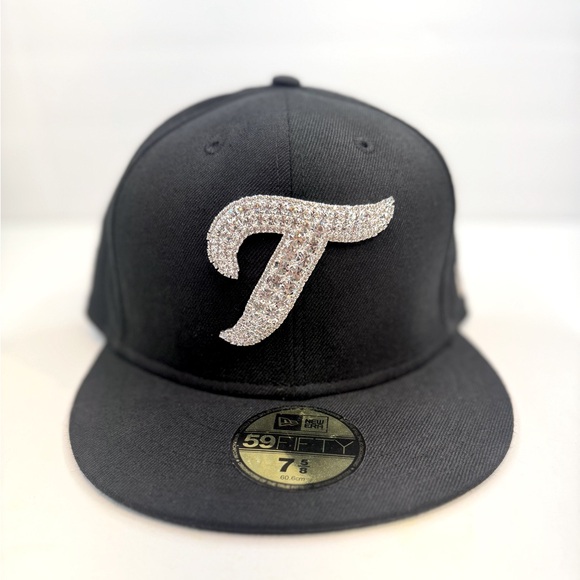 2008 Rare New Era Swarovski Crystal blue Jay Hat - Picture 2 of 11